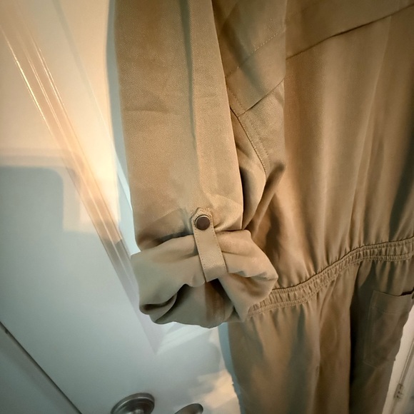 Athleta Olive Green Celestial Jumpsuit - Picture 5 of 8